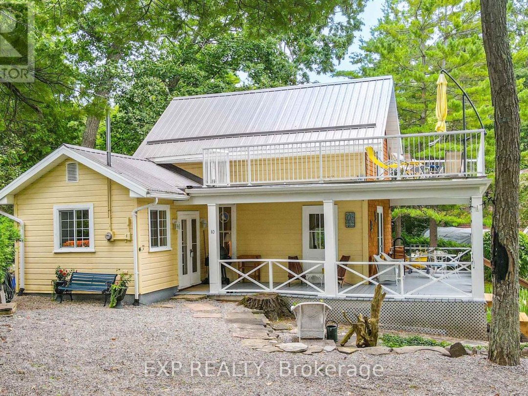 10 Sixth Street, Sturgeon Lake