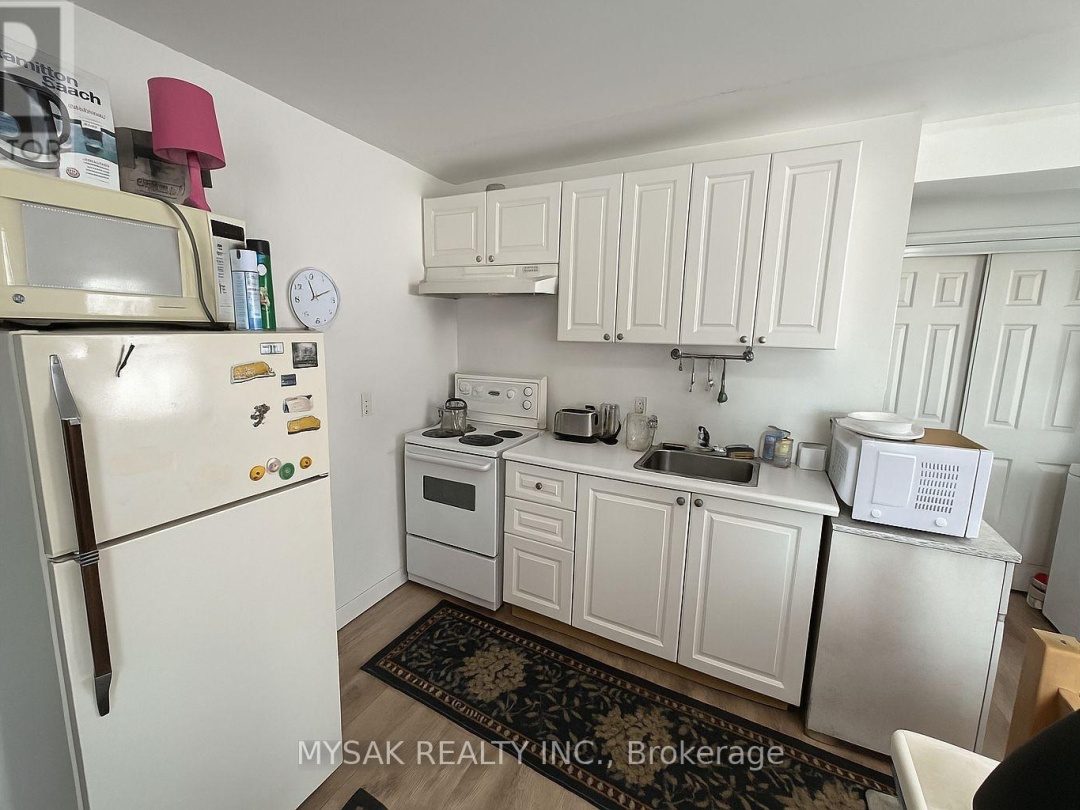 81 PETER STREET S, 