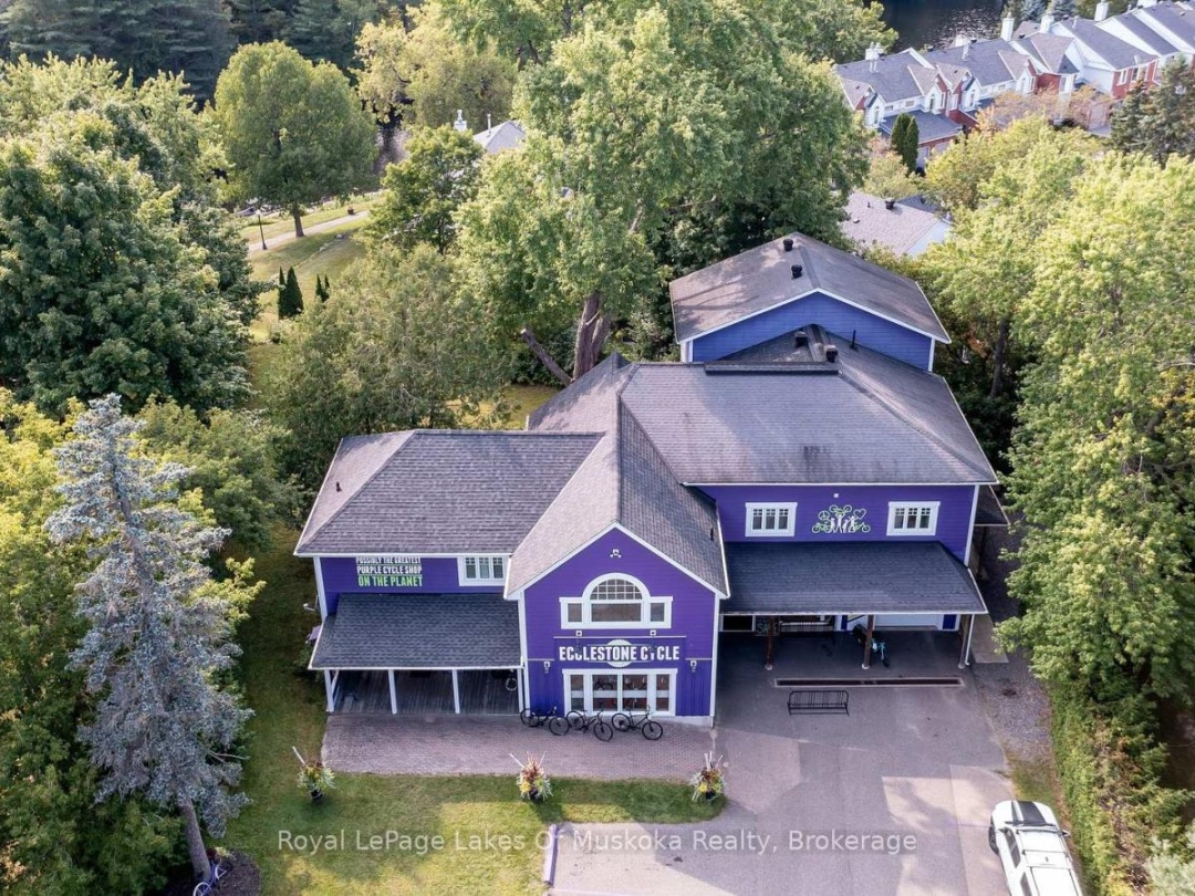 230 Ecclestone Drive, Bracebridge