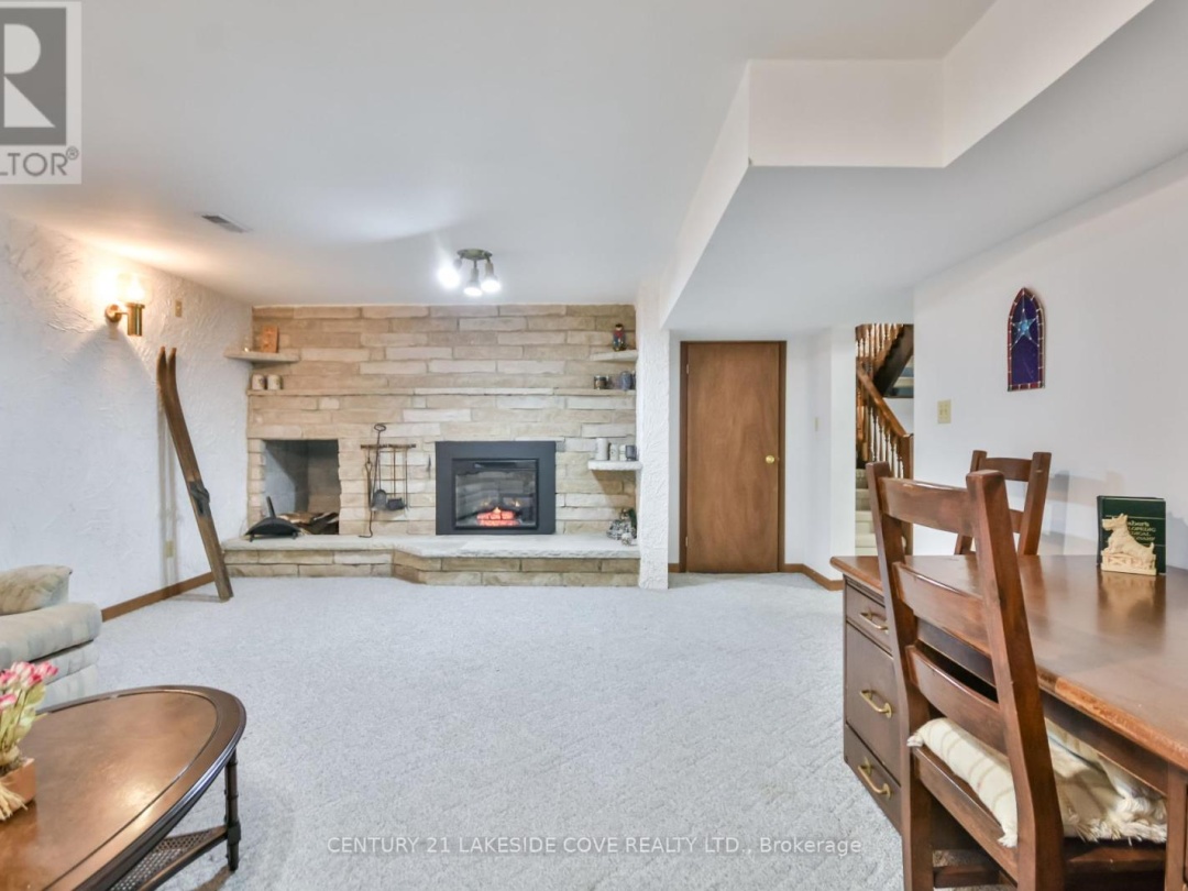 42 Thicketwood Place, Lake Simcoe