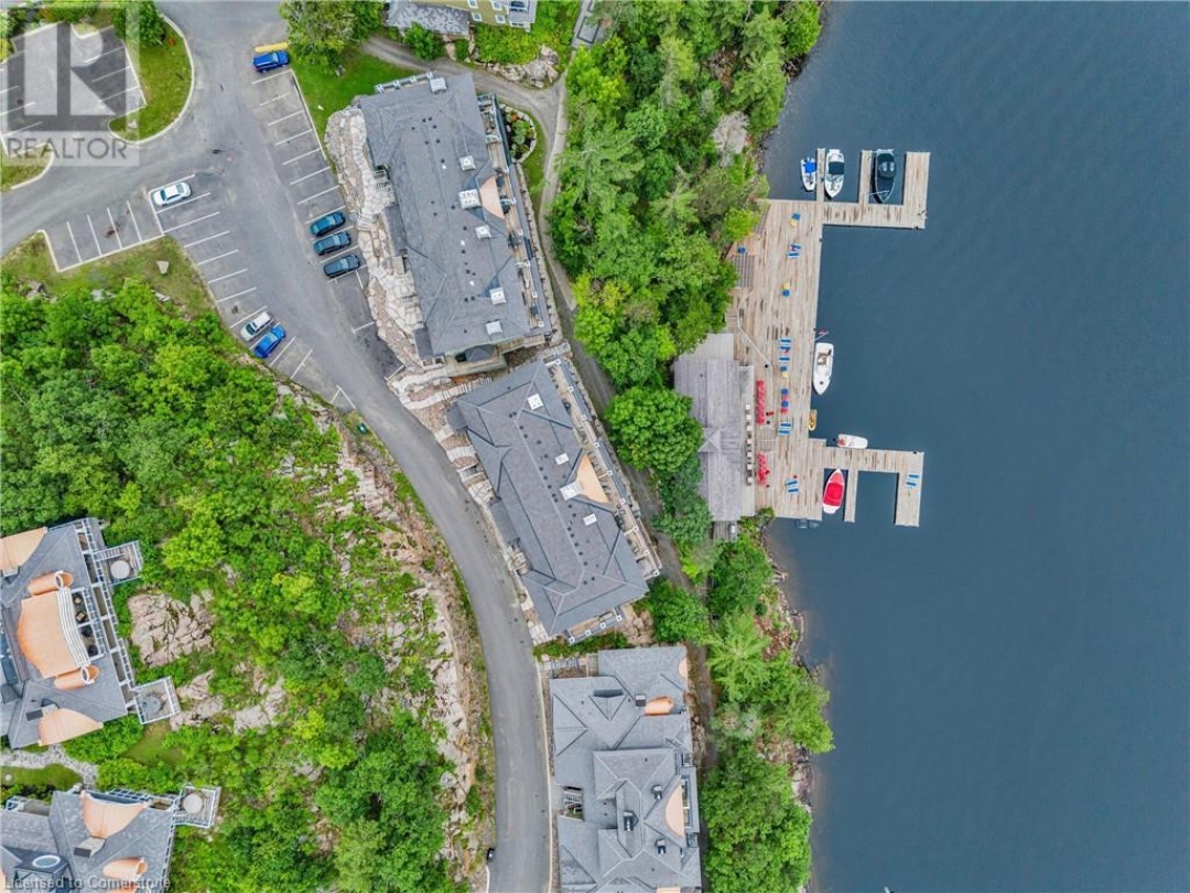 1869 MUSKOKA 118 Road W Unit# BTW-101, 