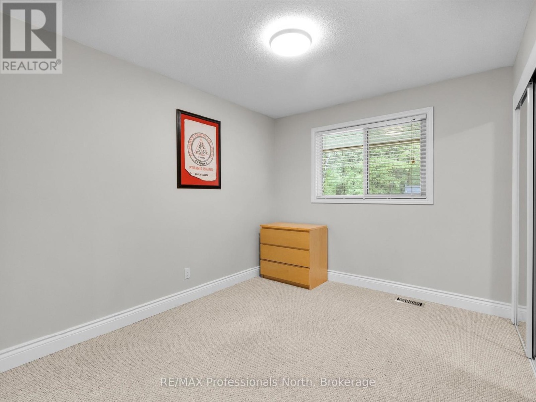 9 BEACON LANE, 