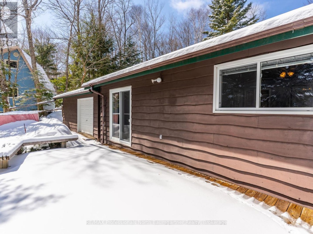 6258 Haliburton Lake Road, Haliburton Lake