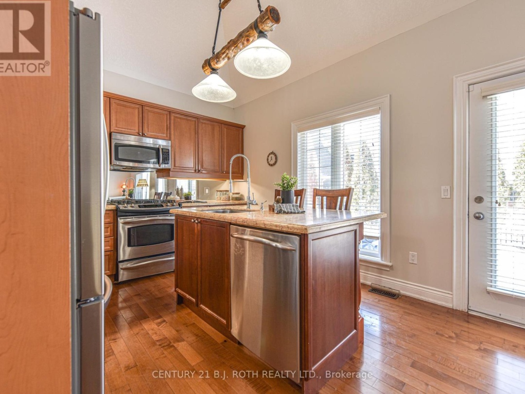 15 - 5 INVERMARA COURT, Lake Simcoe