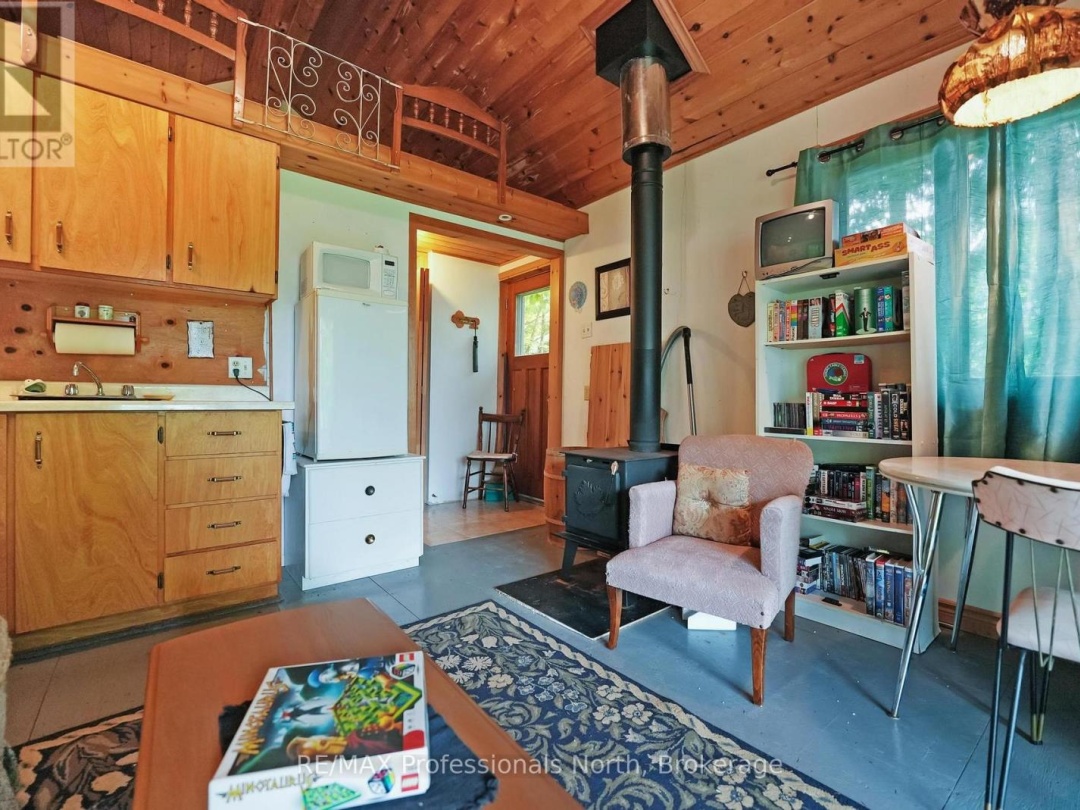 1093 Comak Crescent, St Nora Lake