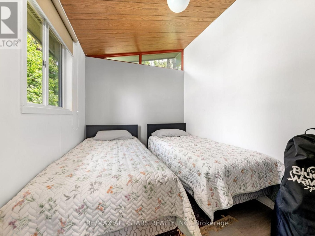36 Walnut Street, Cameron Lake