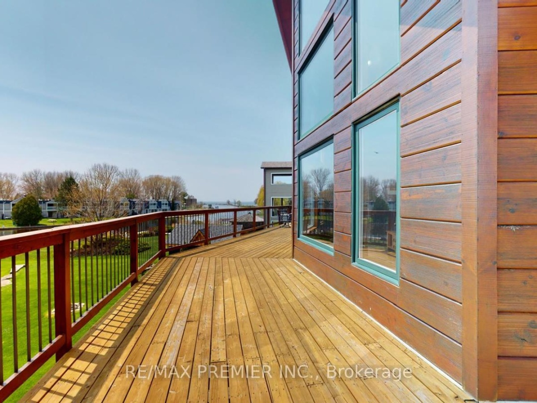 31 PARADISE BOULEVARD, 