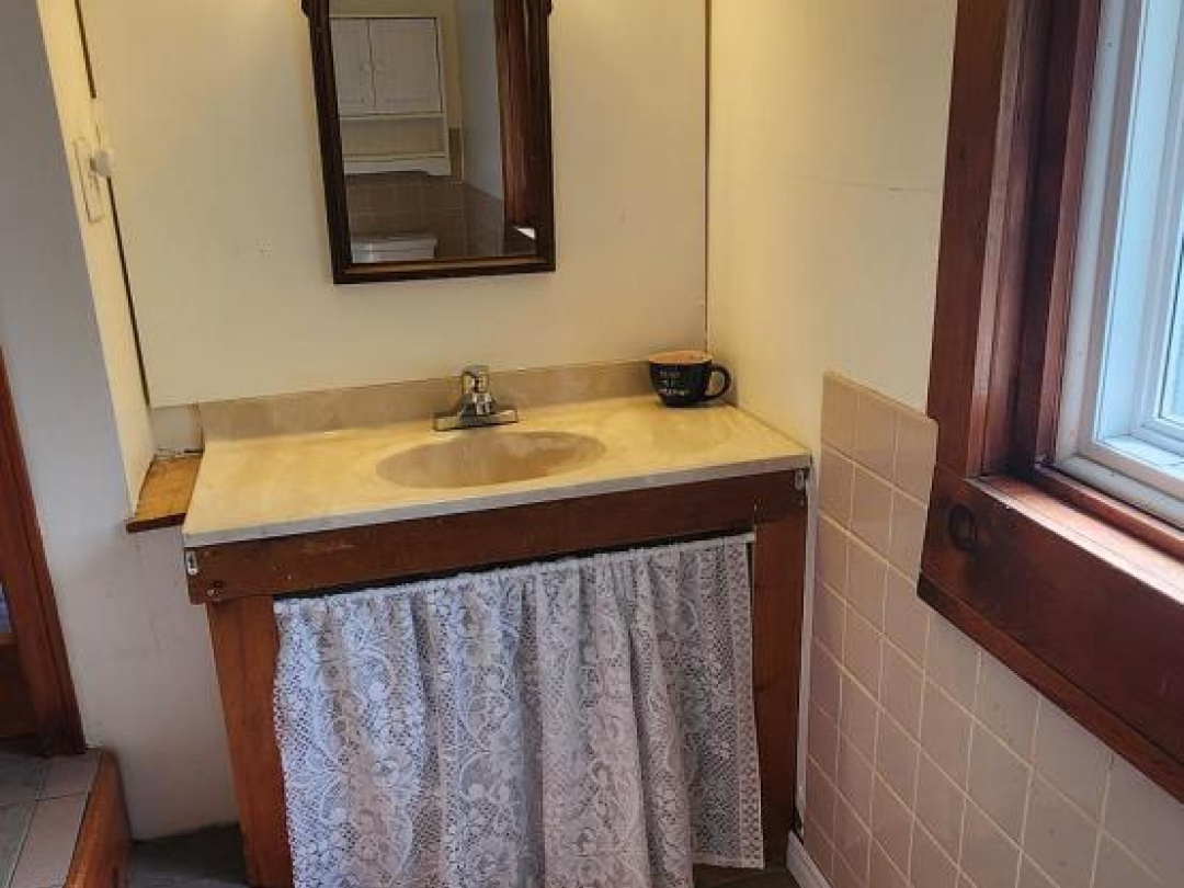 4 STOCKING LANE, 