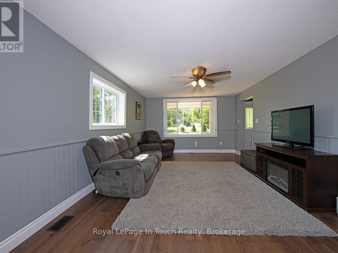 3010 Matchedash Street, Matchedash Bay