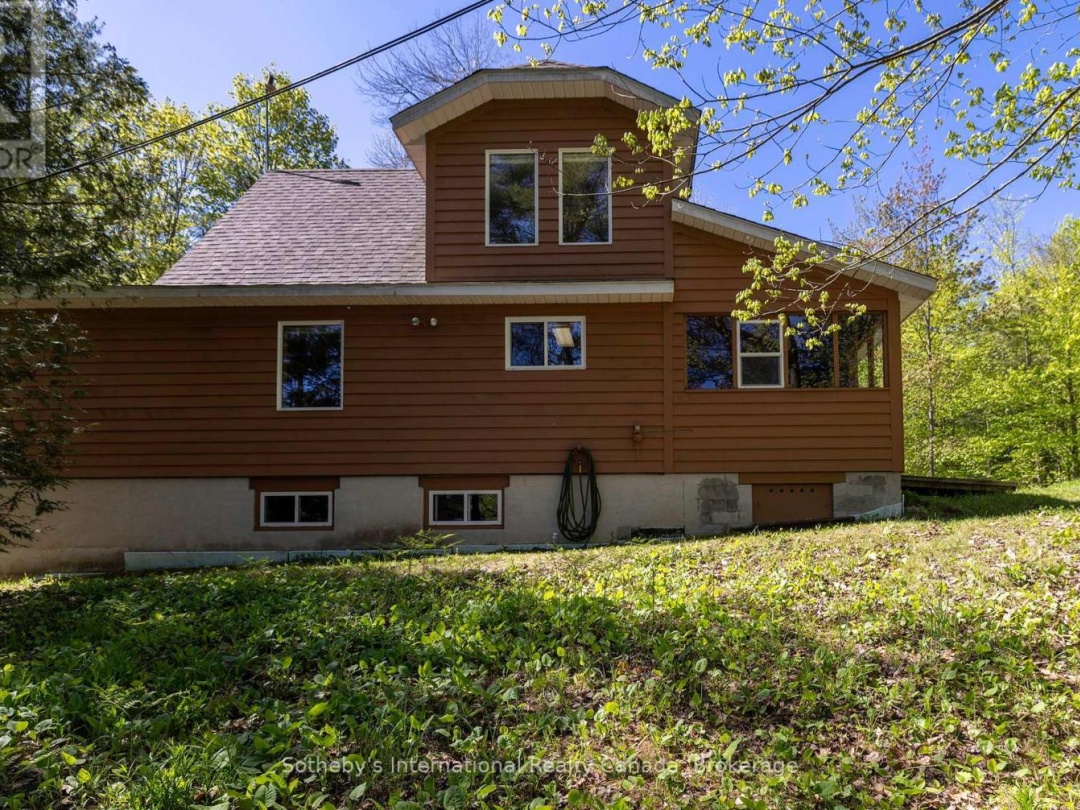 14 Burnegie Lane, Otter Lake