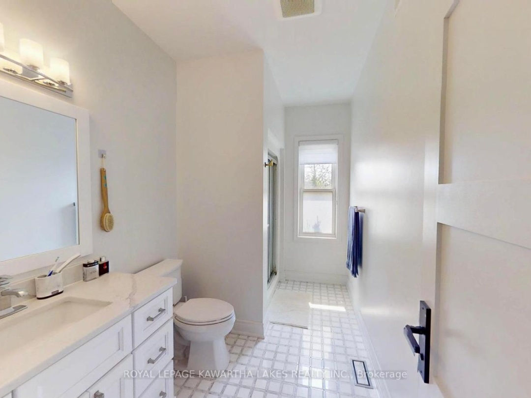 427 LINDEN VALLEY ROAD, 