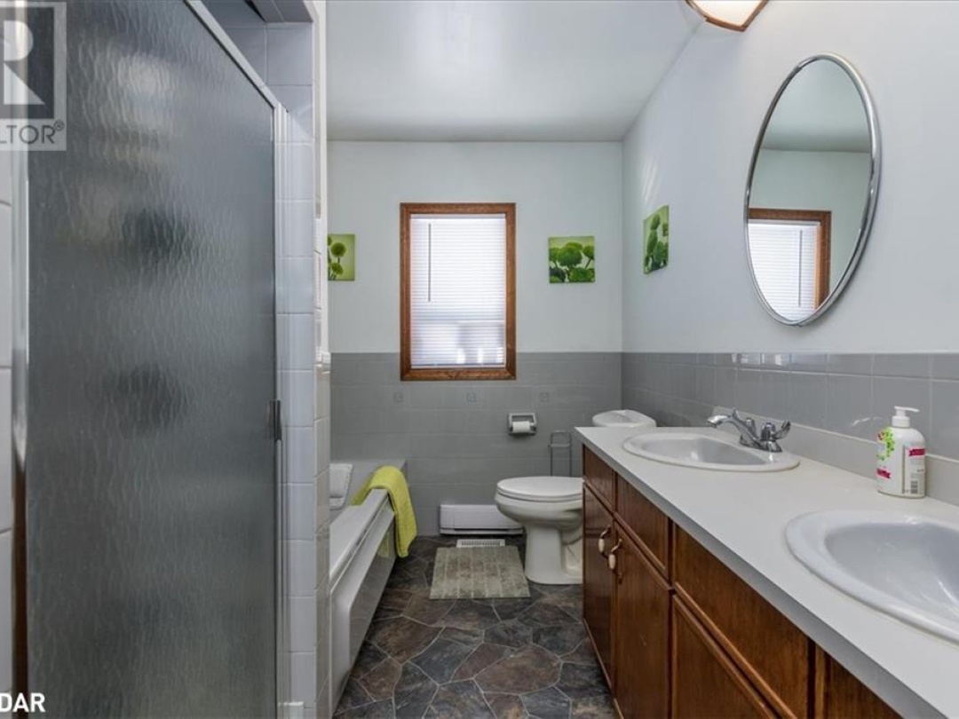 4051 GLEN CEDAR Drive, Lake Simcoe