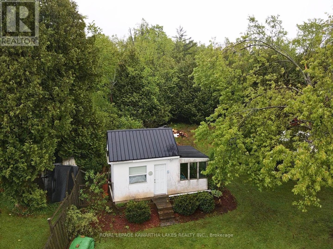 835 Cedar Glen Road, Sturgeon Lake