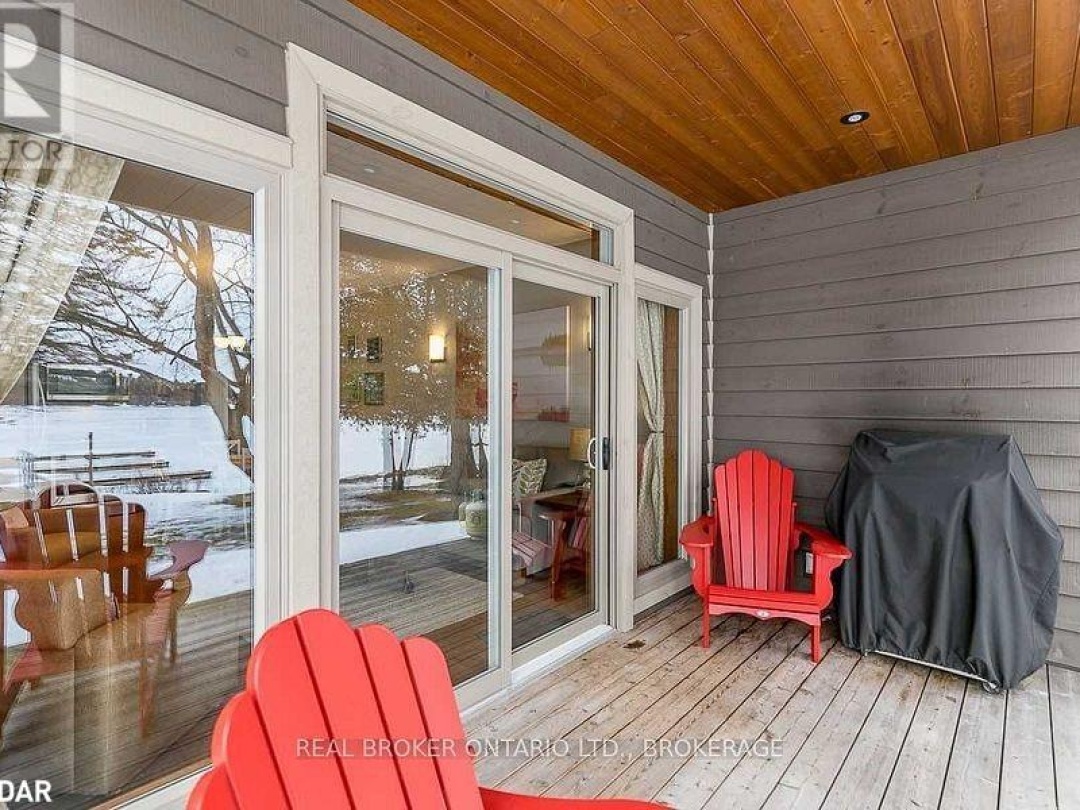 1841 Muskoka Road 118 Road W Unit# 2B, Lake Muskoka