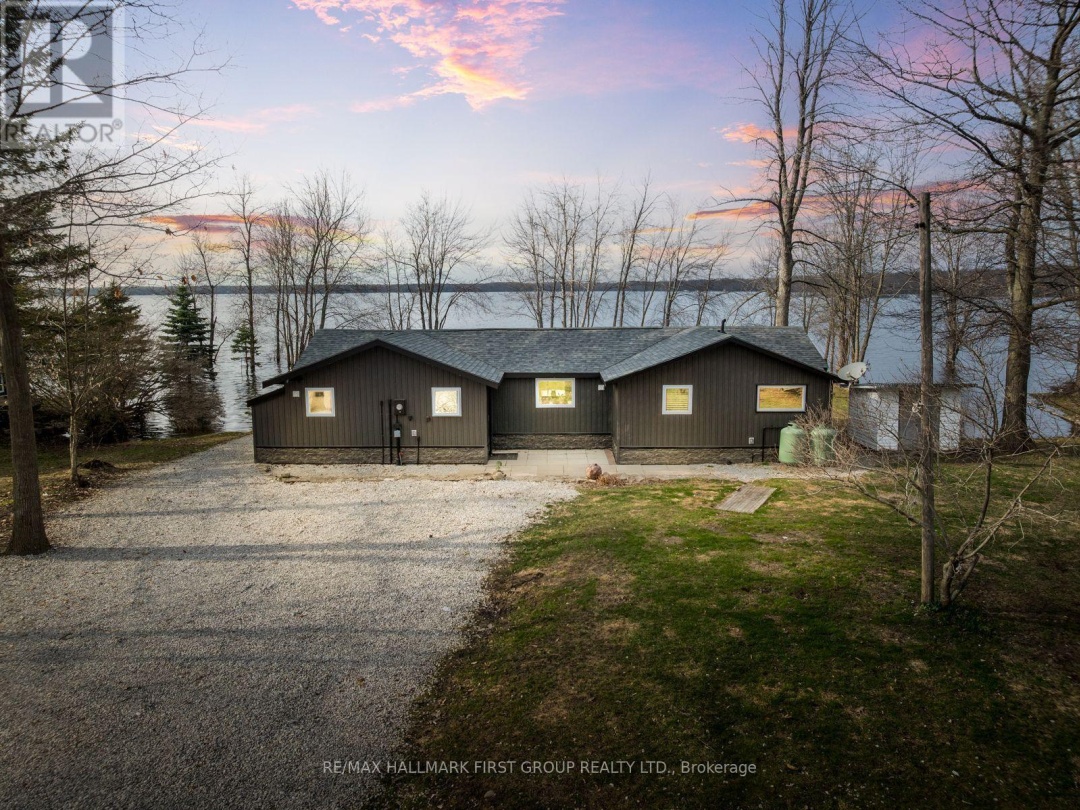 6386 Bluebird Street, St John Lake