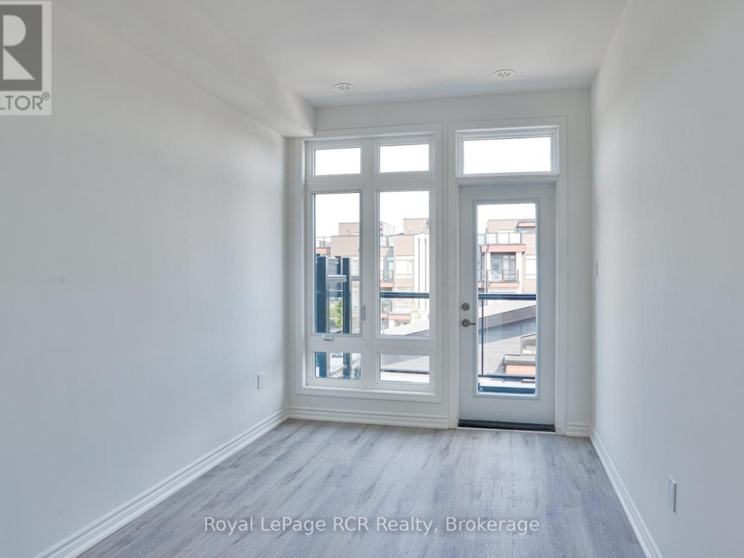 27 WYN WOOD LANE, 