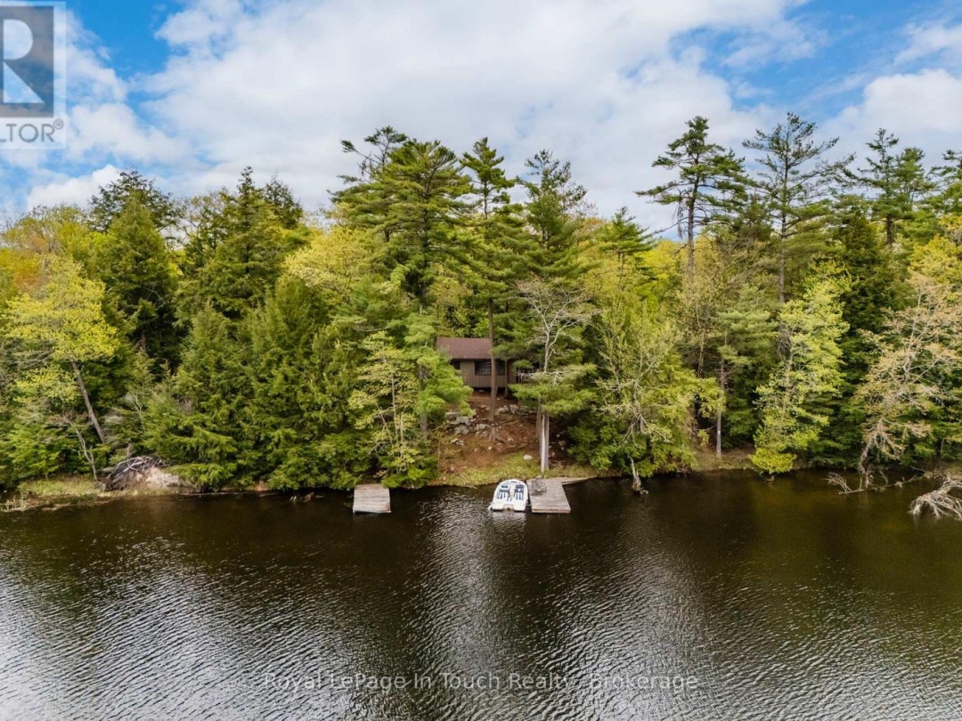 1470 Is 90 Island, Six Mile Lake