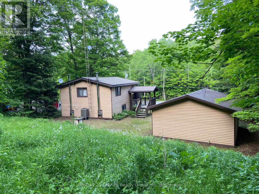 1549 TRAPPERS TRAIL ROAD, 