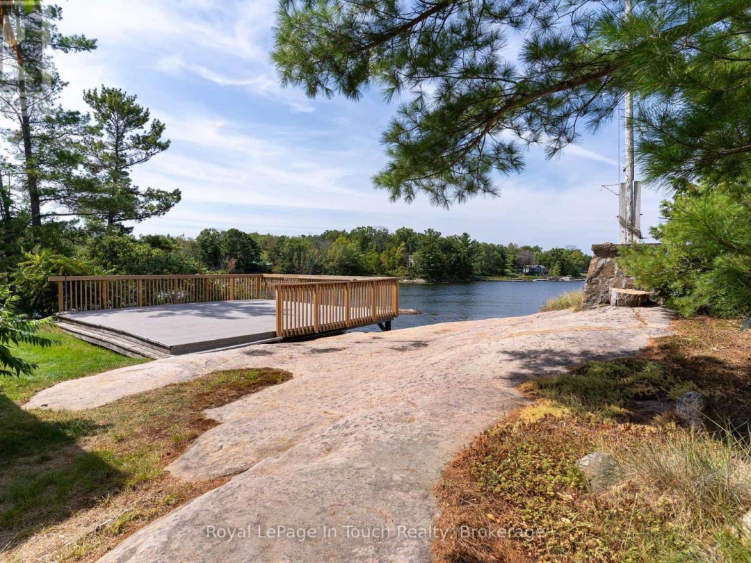 2 Island 860, Georgian Bay