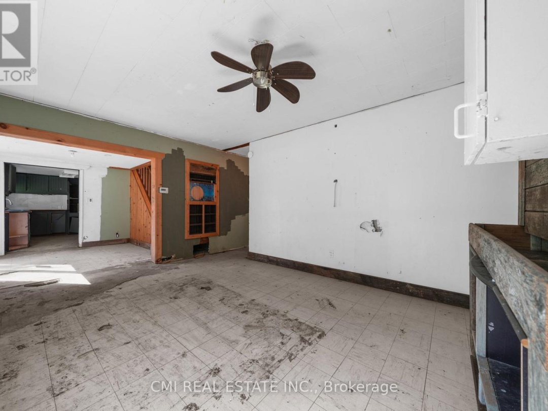 1093 SOUTH LAKE ROAD, 