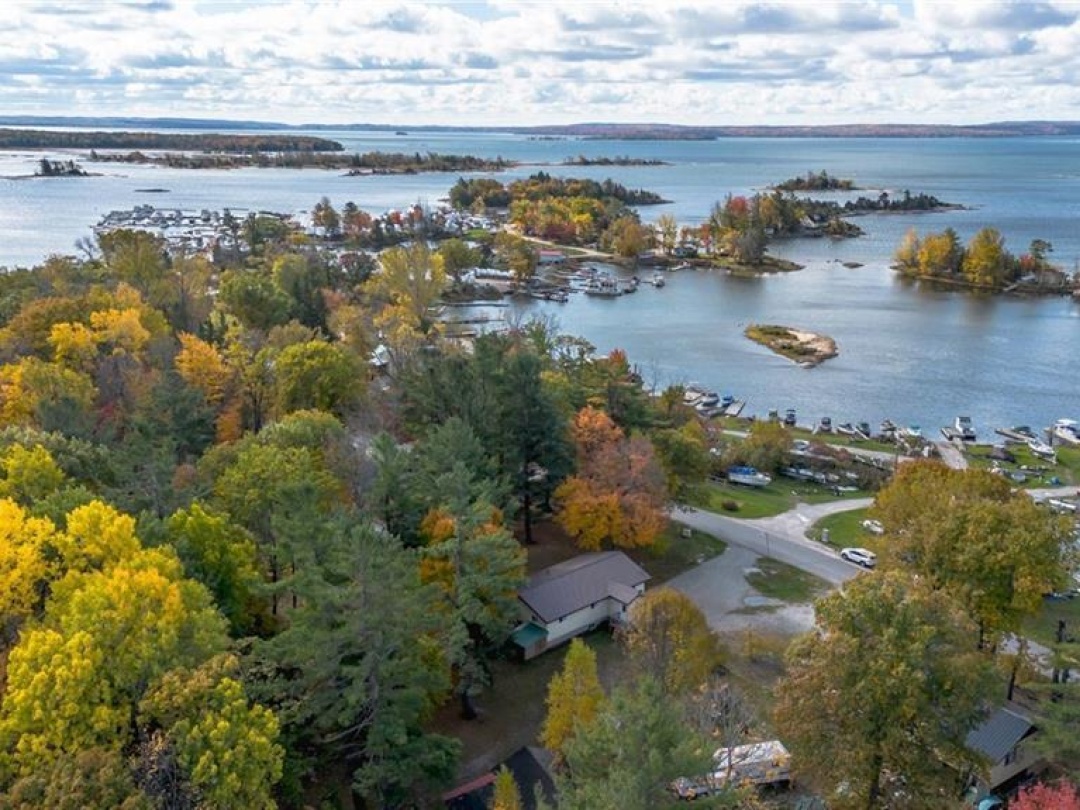 332 BAXTER LOOP Road, 