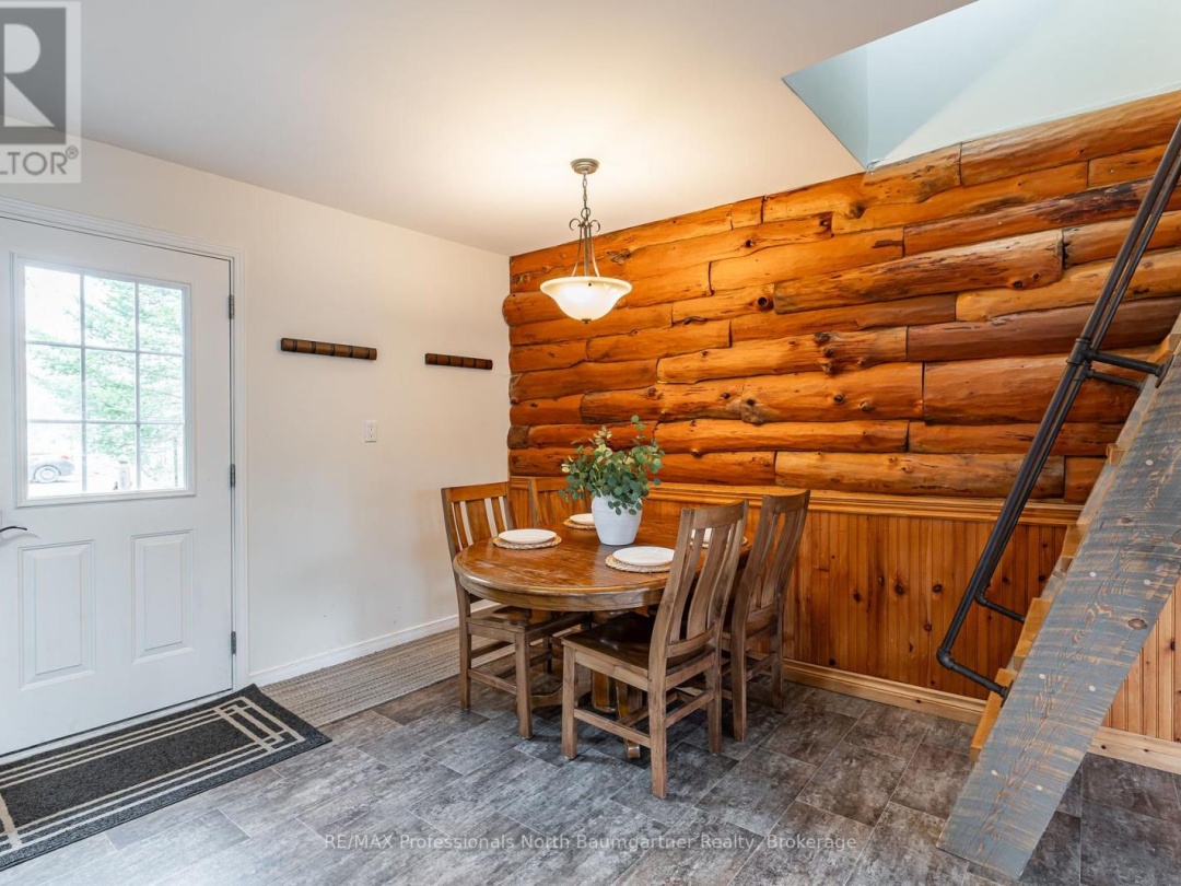 1071 Crabbe Lane, Cranberry Lake