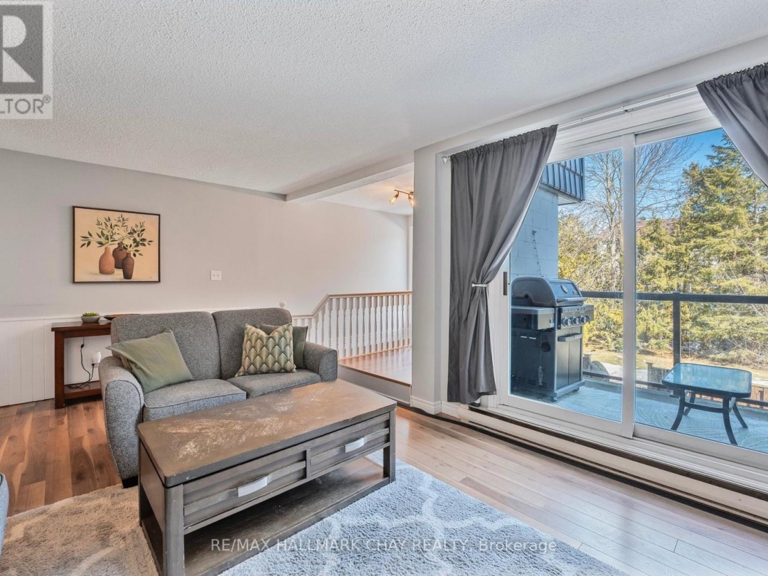 27 40 Victoria Crescent, Orillia