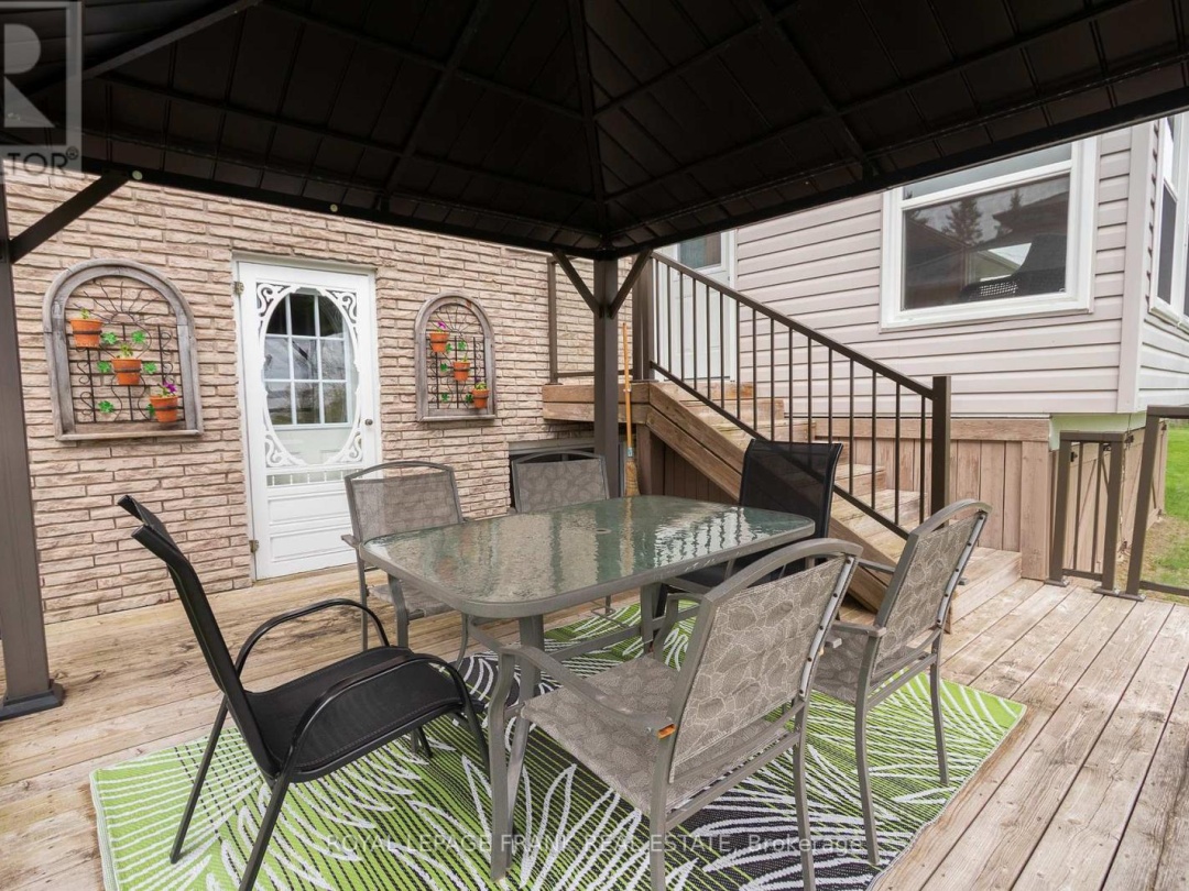 318 Forest Harbour Trail, Pigeon Lake