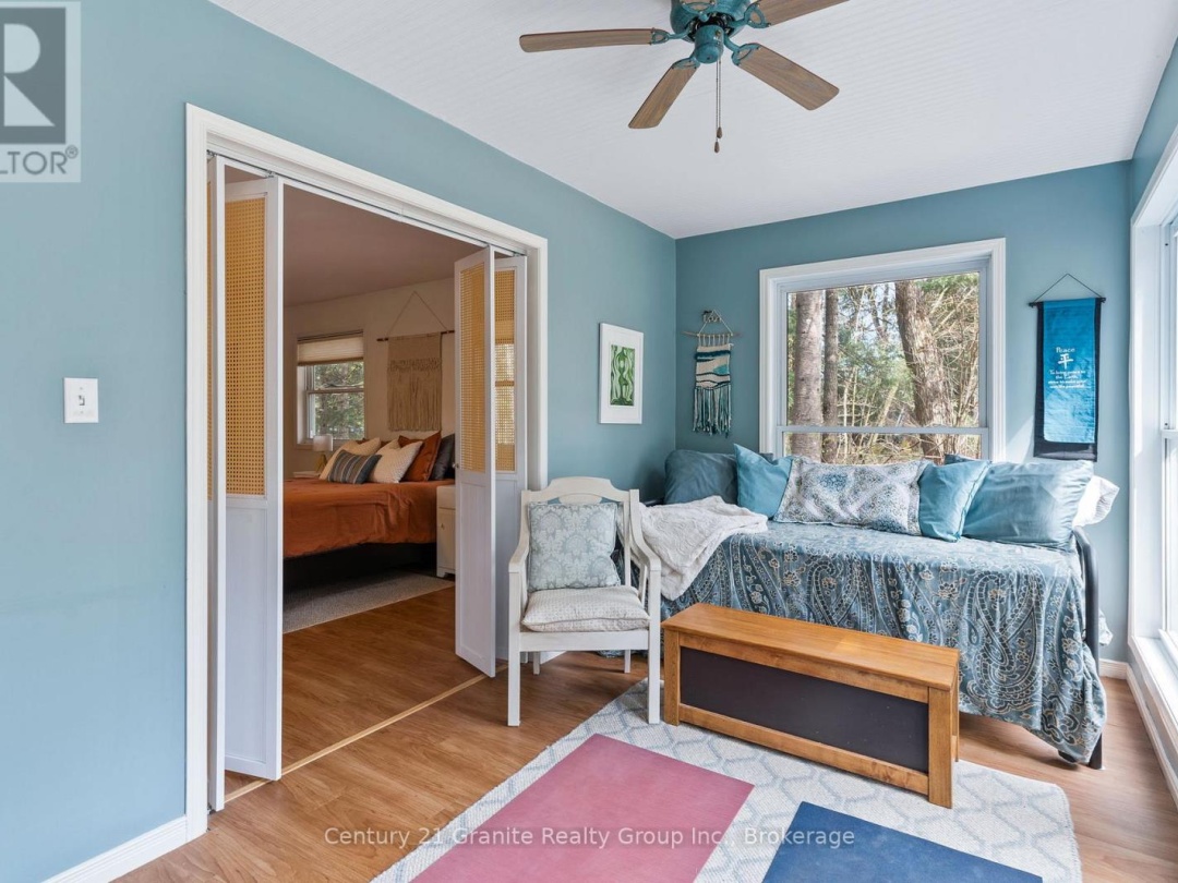 1027 Heney Trail, Big Hawk Lake