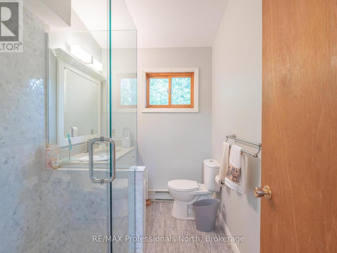 1023 Maiden Trail, Bob Lake