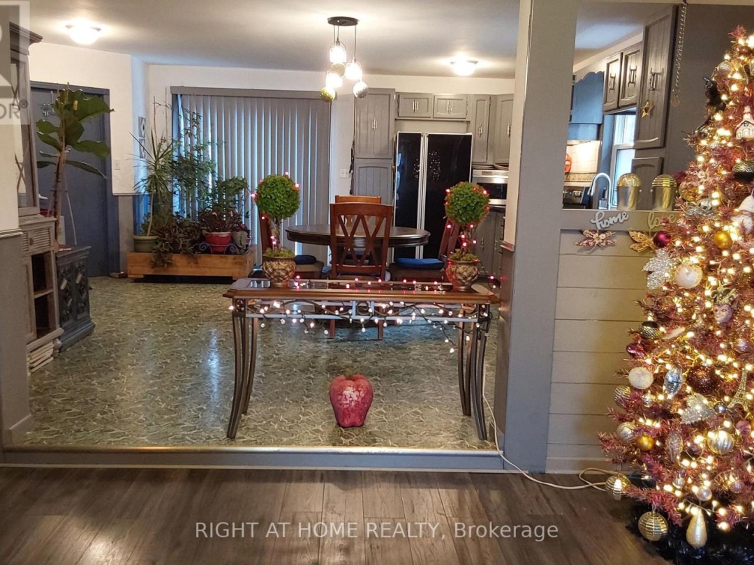 2323 Lakeshore Drive, Lake Simcoe