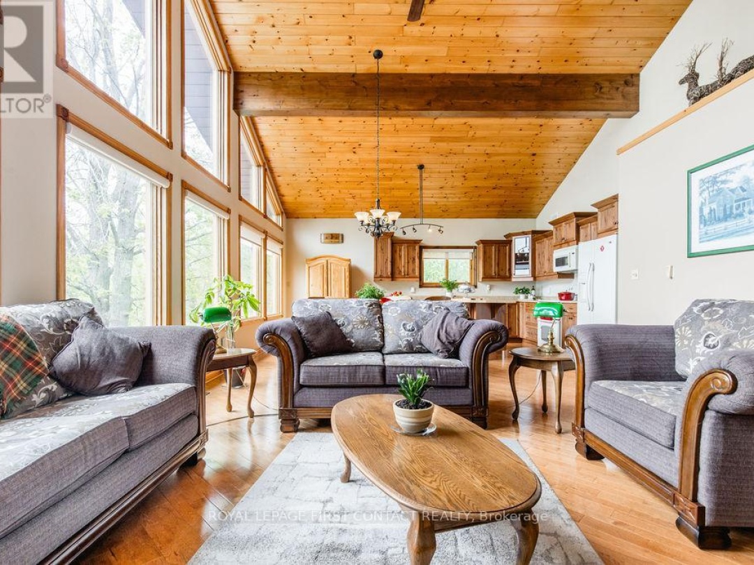 4447 ORKNEY BEACH ROAD, Lake Simcoe