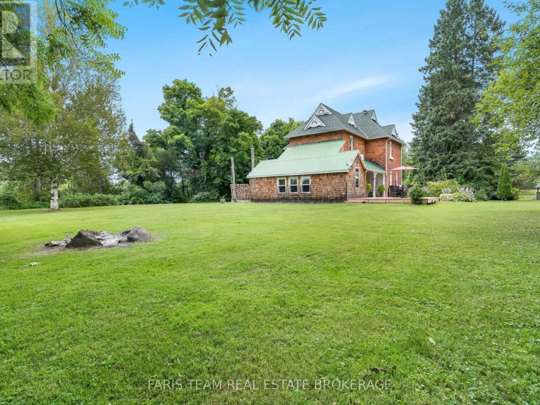 323 WARMINSTER SIDE ROAD, 
