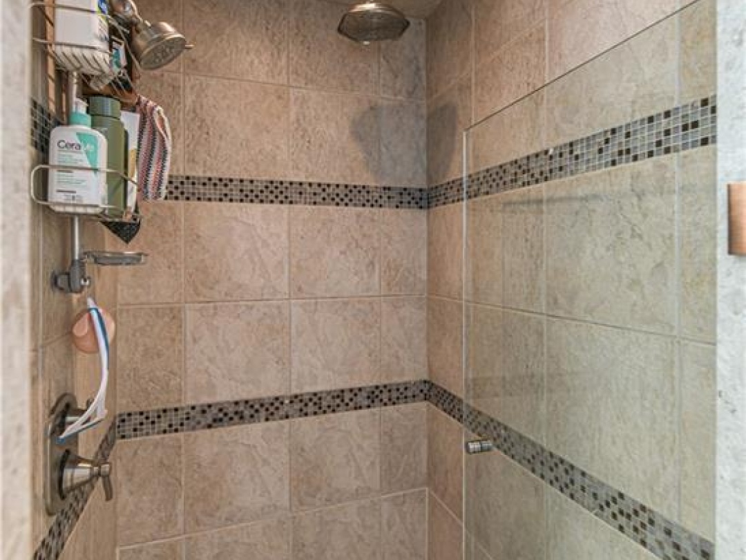 8222 COUNTY RD 169 Road, 