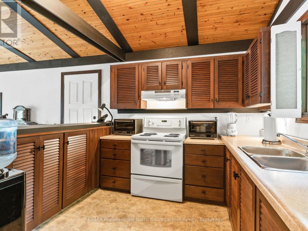 6281 KENNISIS LAKE ROAD, 