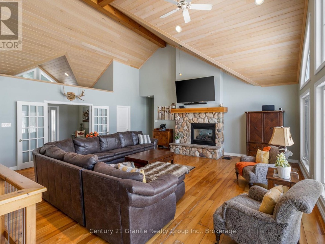 1047 Bonis Lane, Mountain Lake