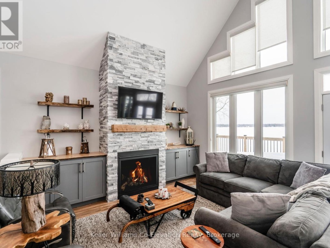 4073 Dalrymple Drive, Dalrymple-south Lake