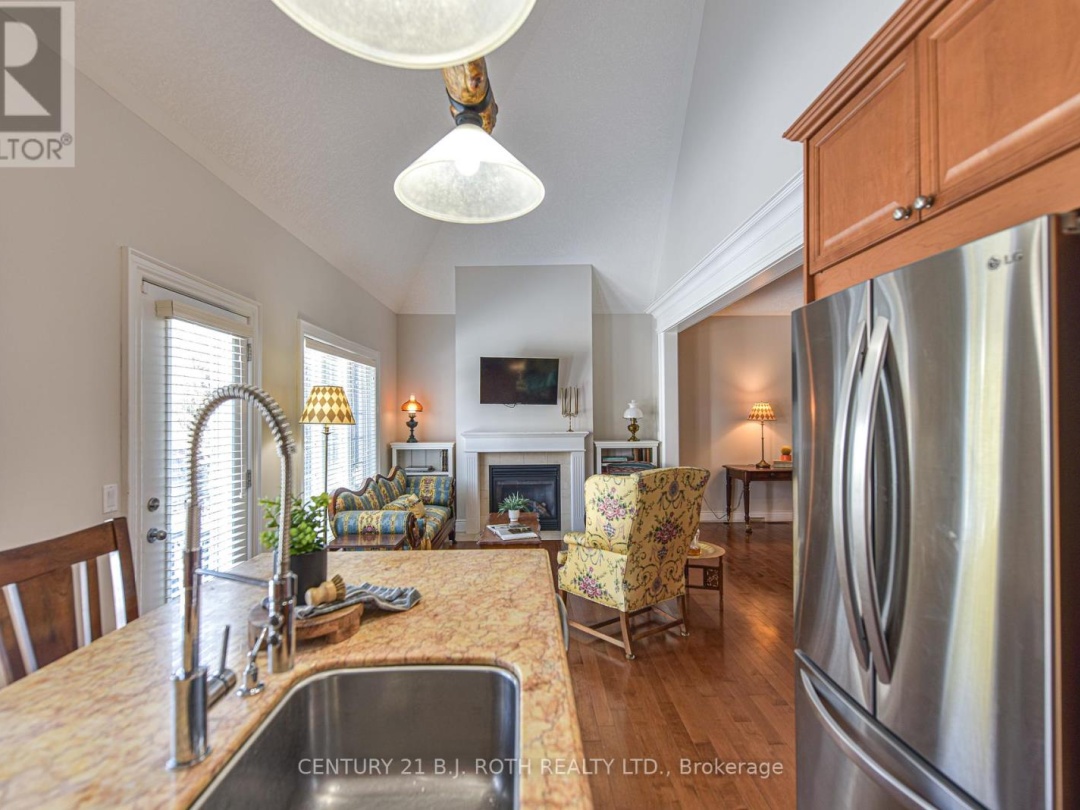 15 - 5 INVERMARA COURT, Lake Simcoe