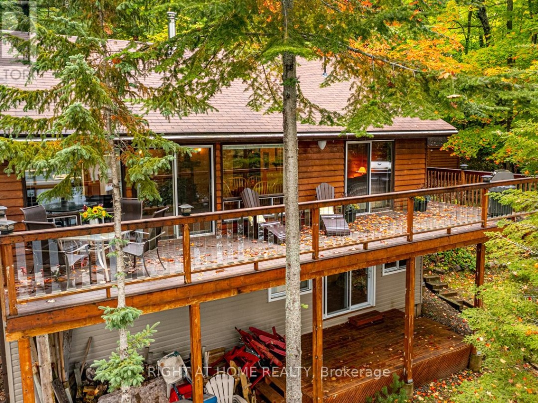 1220 PORTAGE LAKE ROAD, 