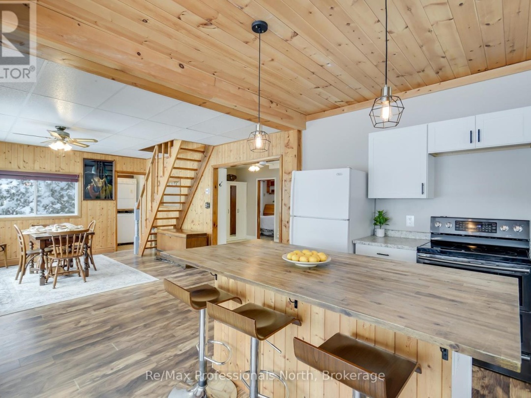 1055 EVANSWOOD DRIVE, 