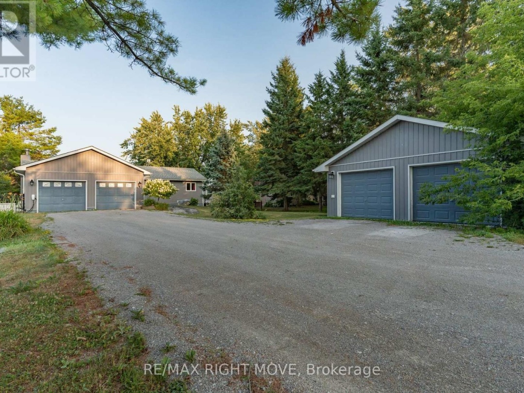 35 CEDAR BAY ROAD, Canal Lake