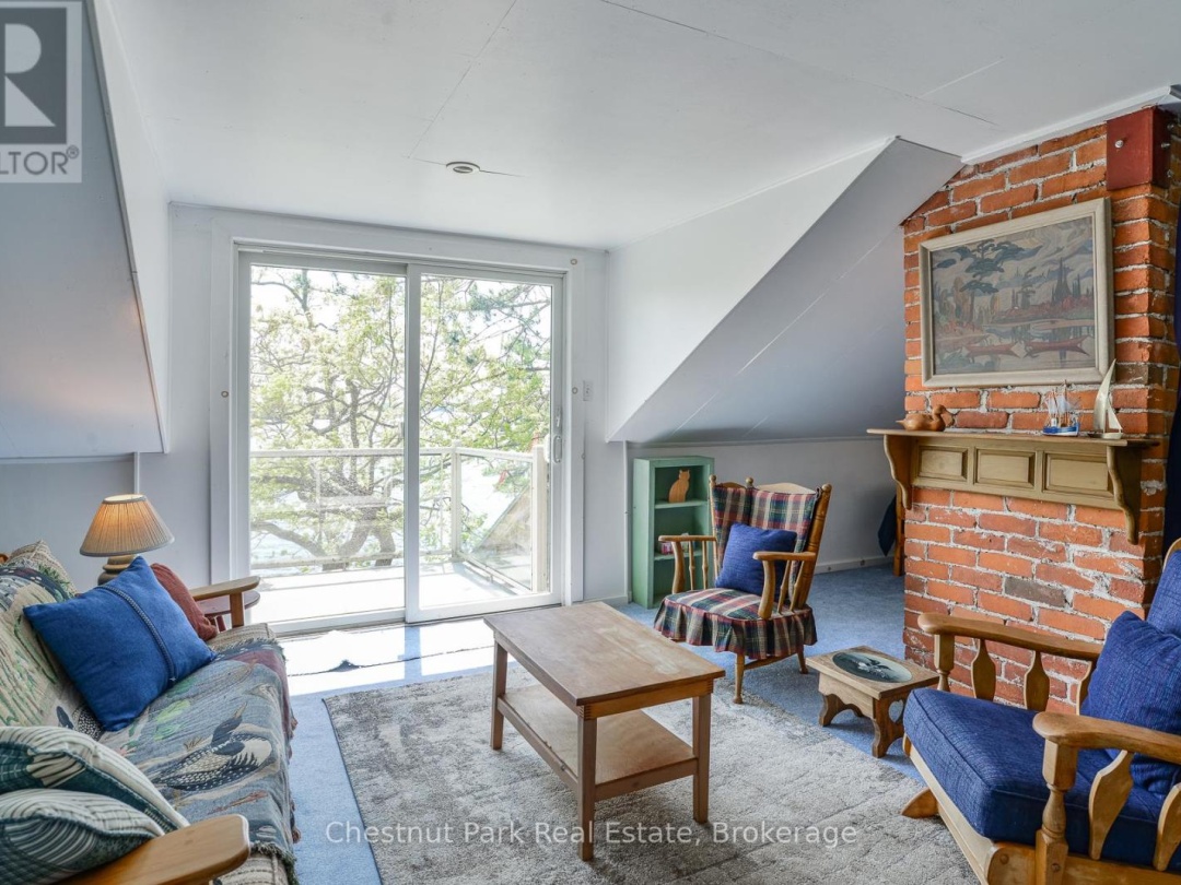 8 - 1869 MUSKOKA 118 ROAD W, 