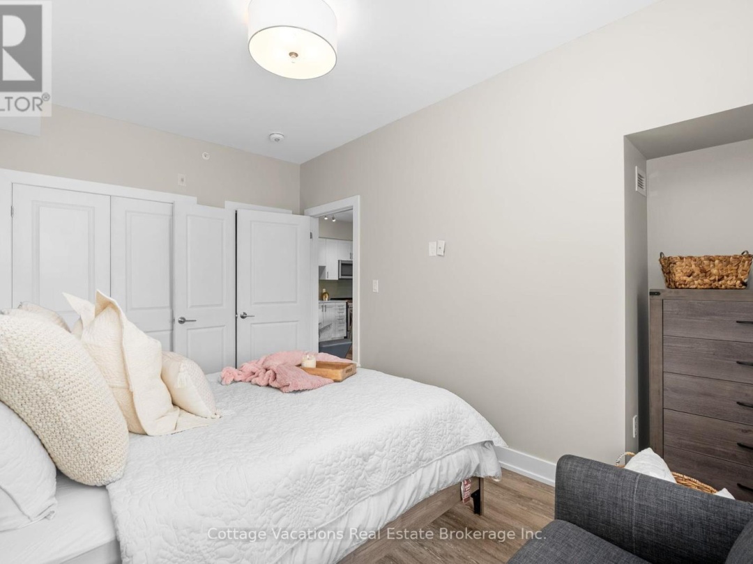 314 - 25 PEN LAKE POINT, 