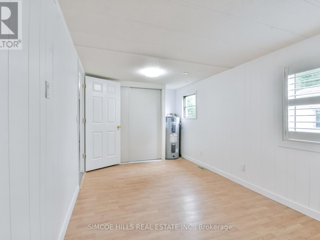 98 - 580 WEST STREET S, 