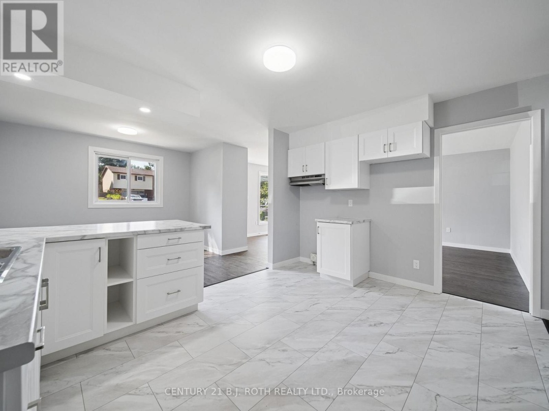 138 SIMCOE STREET, 