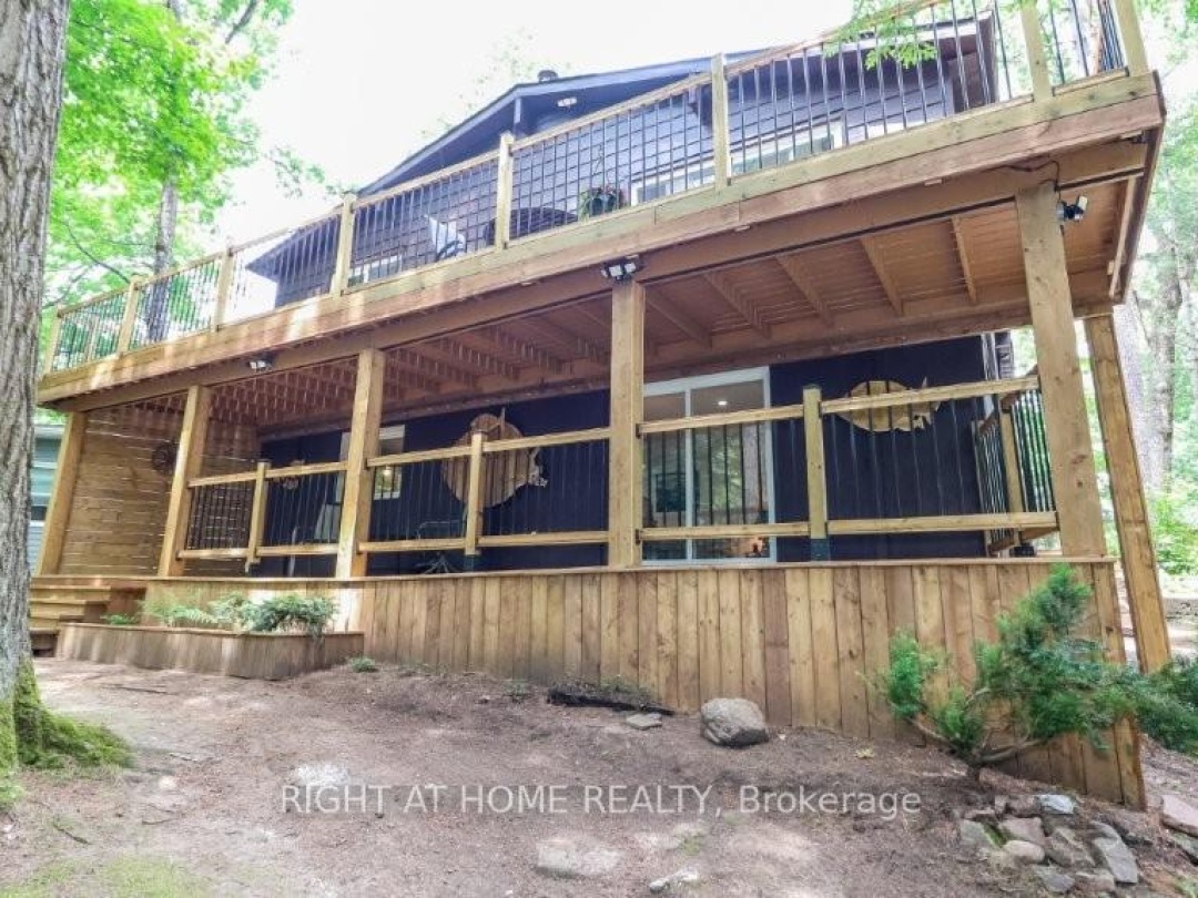7459 ISLAND CRESCENT, 