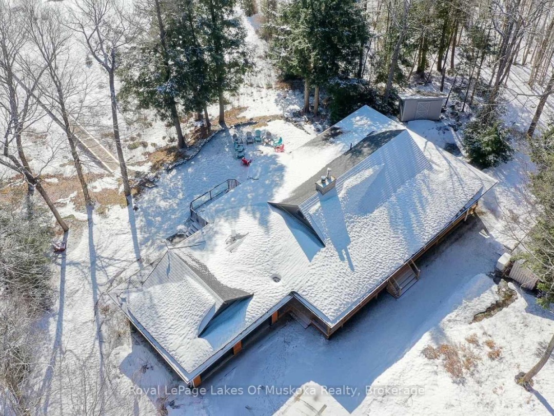 1420 Limberlost Road, Pell Lake