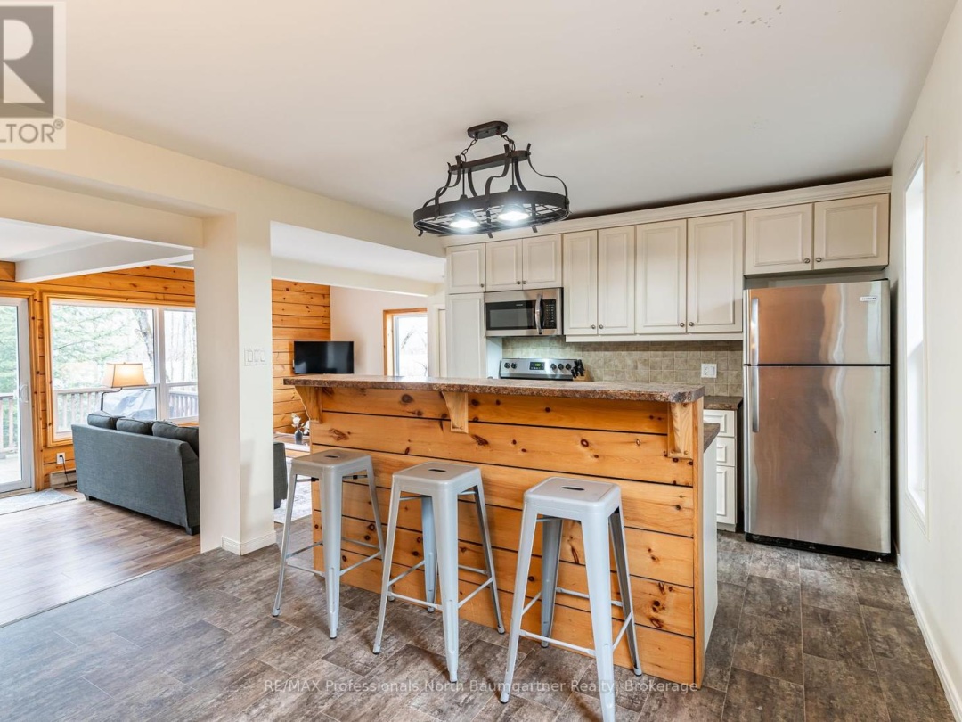 1071 Crabbe Lane, Cranberry Lake