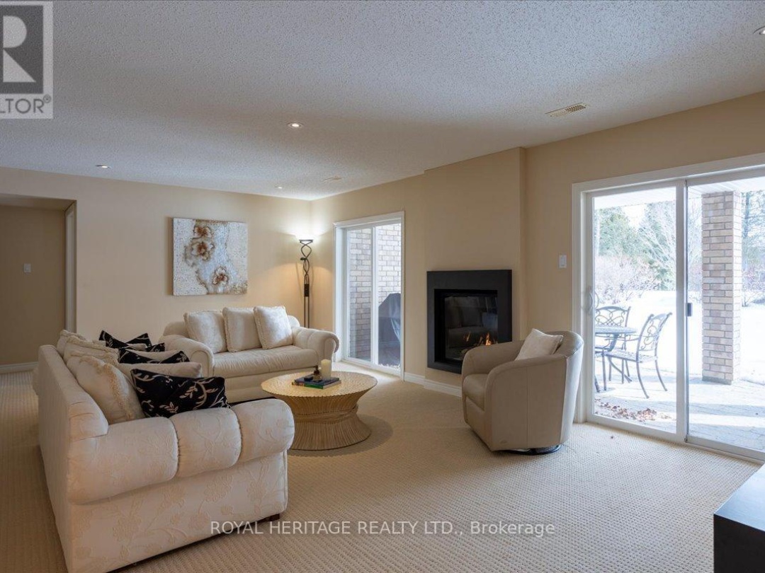 51 South Harbour Drive, Pigeon Lake