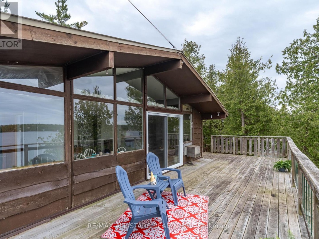 149 Lakeside Drive, Four Mile Lake